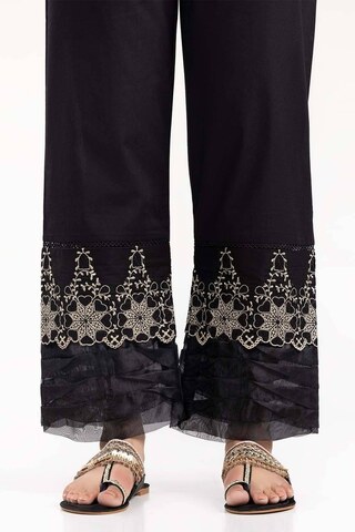 Get into the groove with Women's Trousers by Ideas - Fashion - Edition