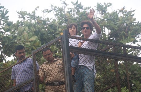 Shah Rukh Khan with son AbRam